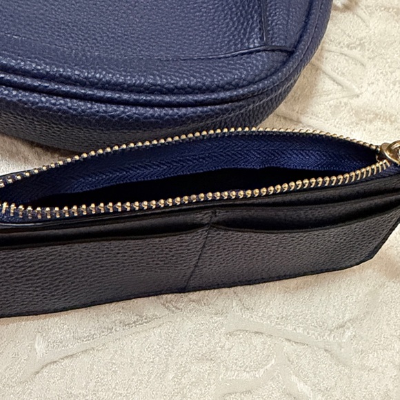 VAN HEUSEN PURSE WITH MATCHING WALLET ADJUSTABLE STRAP NAVY BLUE - Picture 6 of 8